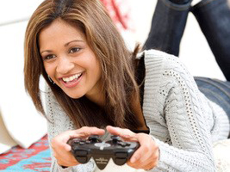 girl-playing-game