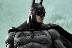 Batman Arkham Asylum Statue